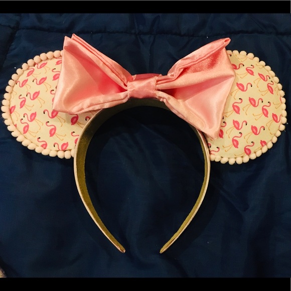 Bespoke Flamingo Pink Bow Minnie Ears.  Boutique, Handmade.  New. - Picture 1 of 2